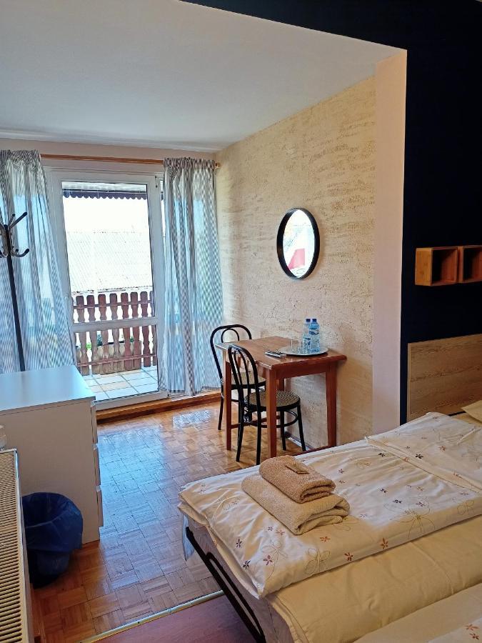 Krakowiak Bed & Breakfast *